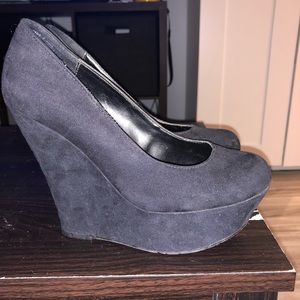 Blacked suede wedge heel